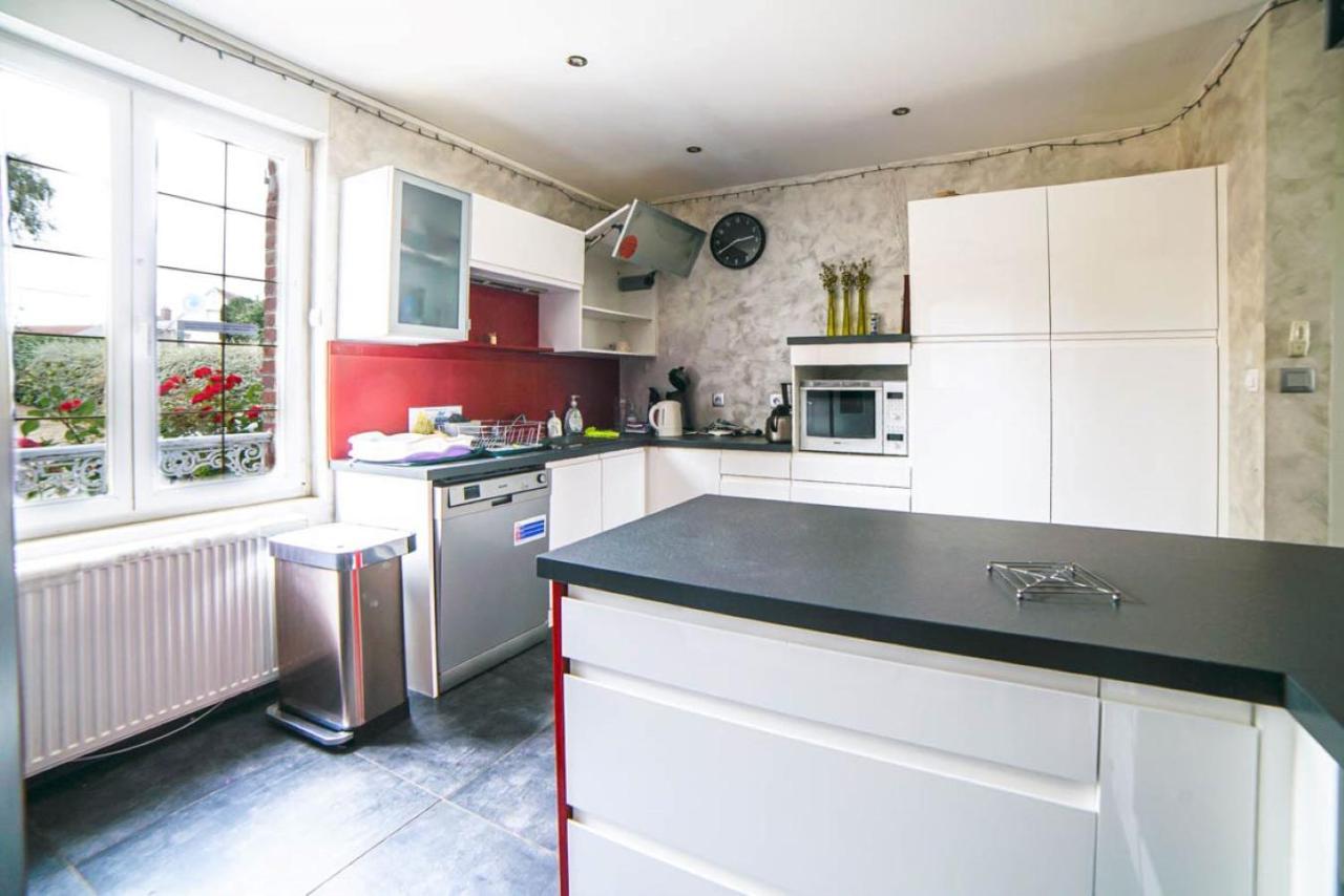 Chambres Individuelles Avec Cuisine Commune Tilloloy Exterior foto
